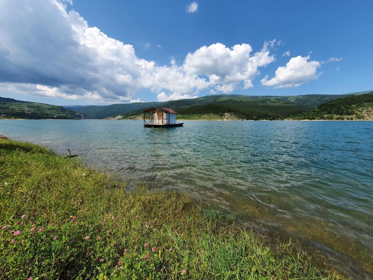 Zavojsko Jezero Pirot - Smestaj Manic Guest House Gostusa Exterior photo